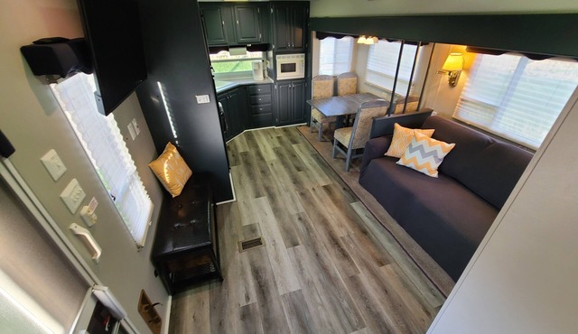 Cozy Camper down Wind Song: In the Black Hills in Custer