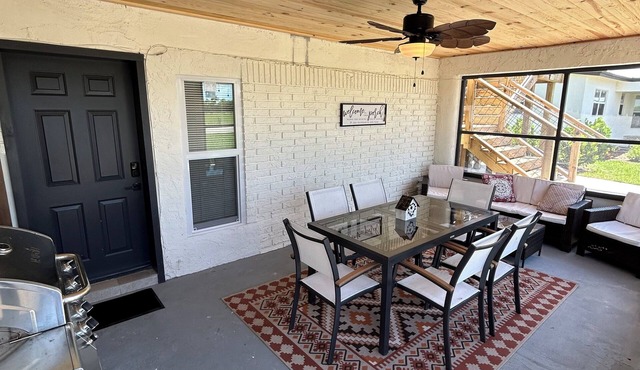 Cozy Cattle View Cottage