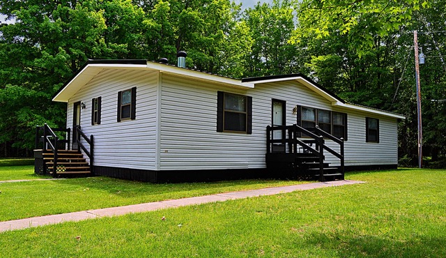 Cozy home minutes from Porcupine Mountains and Lake Superior