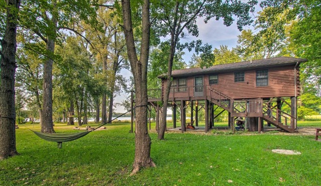 Cozy Riverfront Getaway: Fishing On-Site!