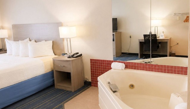 Days Inn by Wyndham Hinckley