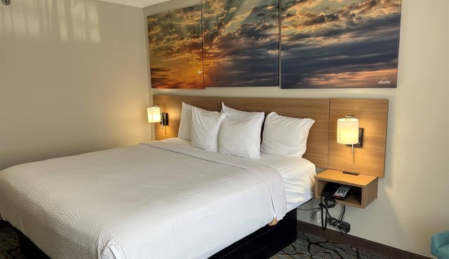 Days Inn by Wyndham West Des Moines/Clive in Clive