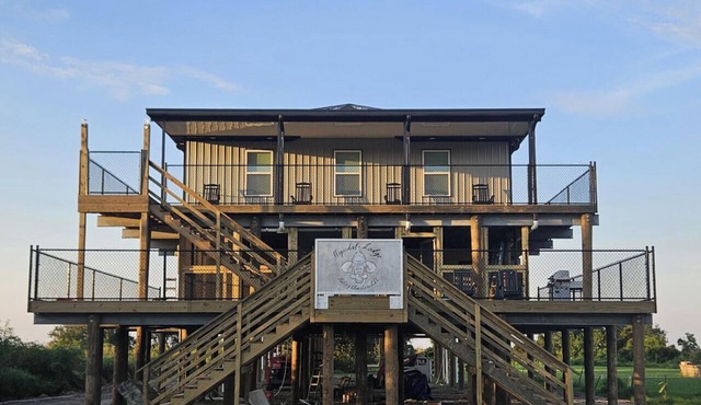 Delacroix- Hopedale Lodge and Fishing Charters. South Louisiana sportsman`s paradise premier lodging and fishing adventure