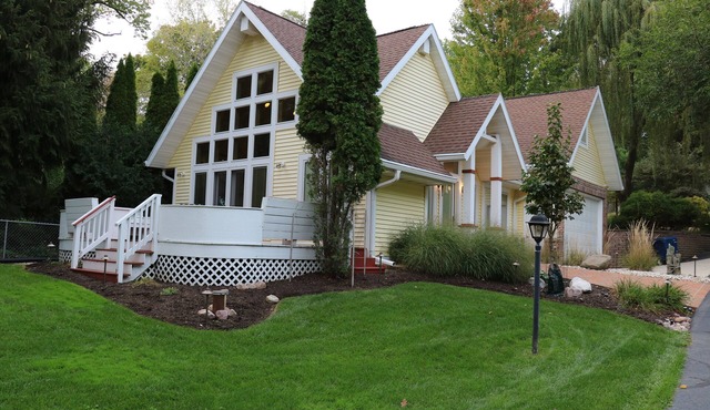 Delavan Lakefront Access Guesthouse