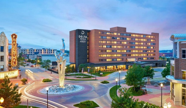 Delta Hotels by Marriott Muskegon Convention Center