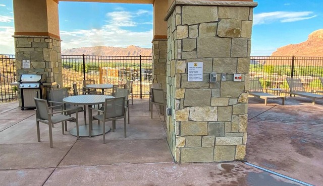 Discover Moab from 3 Modern Rooms w/Kitchen – Ideal for Adventure Lovers!