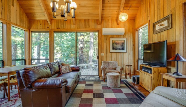 Dog-friendly cabin with deck, mountain views, pools, & hot tubs