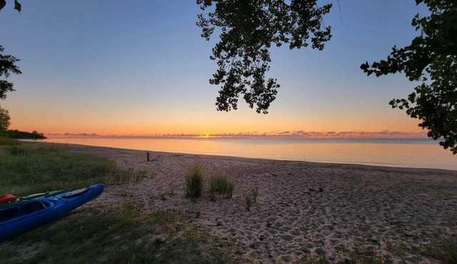Door County Waterfront Cottage on the "Quiet Side"