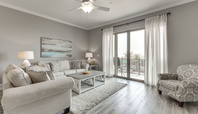 Downtown Bay St Louis Condo - Walk to Beach!