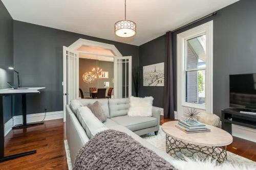 Downtown Historic Luxury Gem with Private Parking