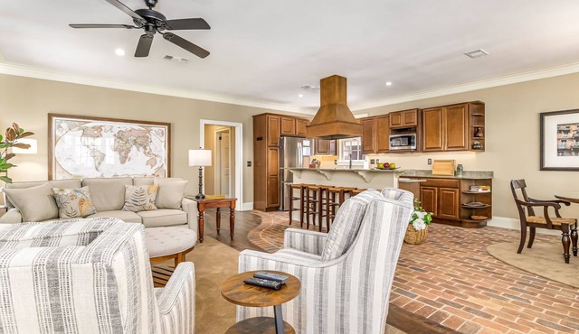 Downtown Pensacola Home | Seville | Walk Palafox