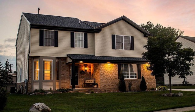 Easy Stay in Anchor Bay - Gym | Theater | Sleeps12