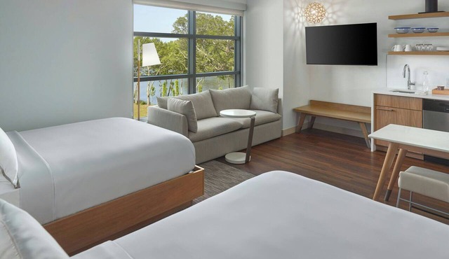 Element by Marriott Bainbridge Riverfront