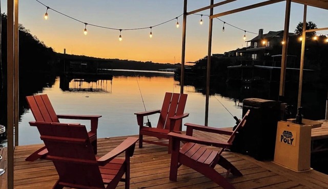Enchanted Treehouse on PK Lake with Private Boat Dock
