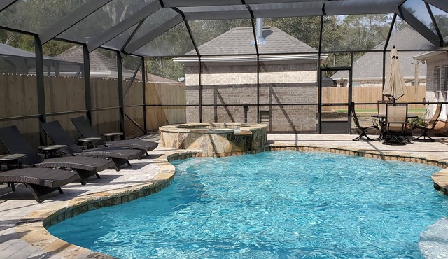 ENJOY FALL AT THE BEACH~ Sleeps 24/7BR/6BA Priv Pool & Spa, Volleyball, Ent,Pet
