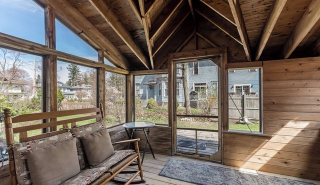 Enjoy the spacious 5-bedroom House in charming Ludington, MI.