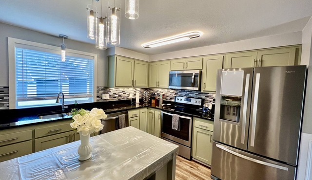 Entire Cozy nice Clean 2BR newly Remodel Condo 0.3mi from Kaiser Sunnyside