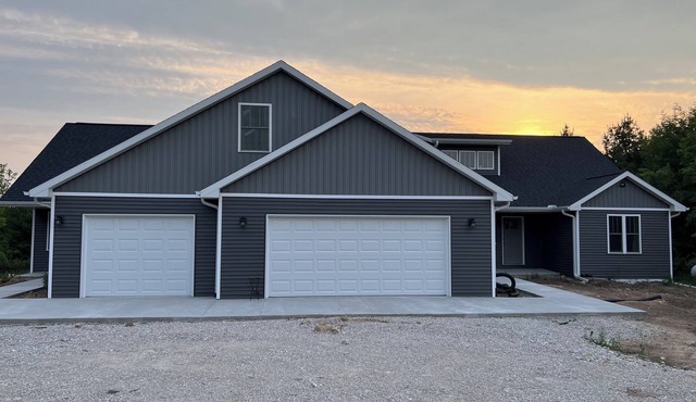 Excellent location! Newly built spacious family home in Fish Creek, WI
