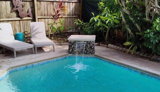 Experience The Mermaid Jungle House with private heated swimming pool! in Melbourne
