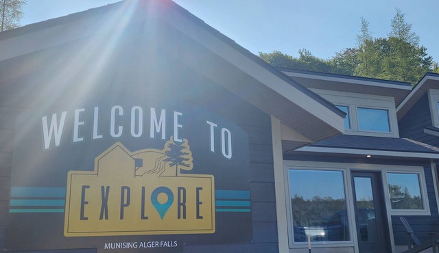 EXPLORE Munising Cottage 219