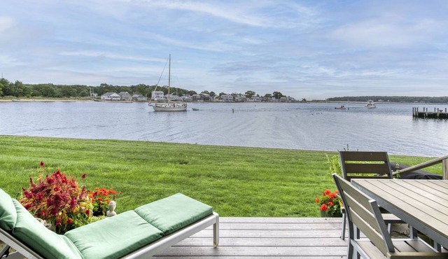 Exquisite Waterfront Townhome in Greenport with Pool and Boat Slip. Walk to all!