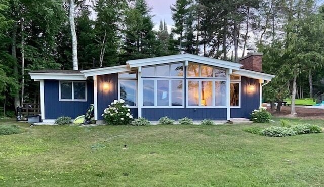 FABULOUS TORCH LAKE - 30 DAY RENTAL