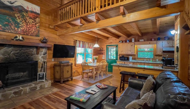 Fall Break at The Summit - Wifi and Hot Tub! - Callaway Gardens Pumpkins Fest! in Warm Springs