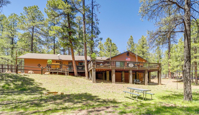 Fire Pit + Trail Access: Spacious Happy Jack Cabin