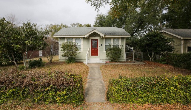 Flamingo Pad; Dog Friendly Vacation Rental