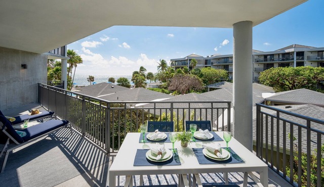 *FOLLOW THE SUN @ THE BEACH* Ocean Condo/Pool & Tennis + LAST KEY SERVICES.
