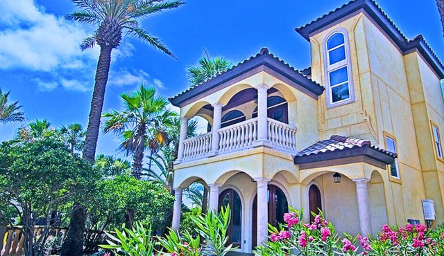 Free Beach Service, Short Walk to Beach, Pet-Friendly, Pool