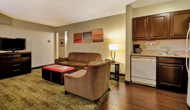 Free Breakfast. Pool and Hot Tub. Downtown Location. Near the University of Wisconsin-Madison!