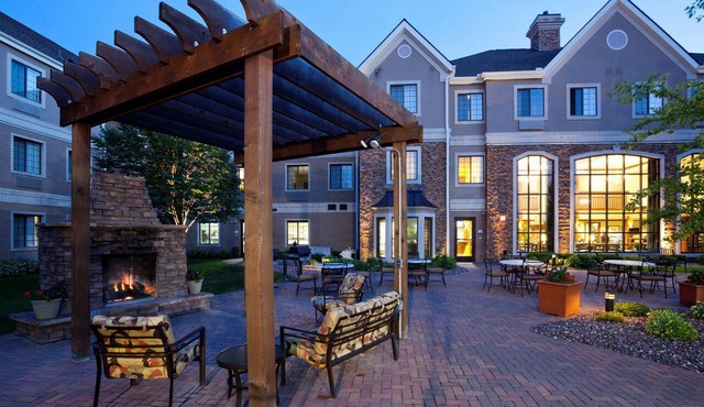 Free Breakfast. Pool & Hot Tub. Gym. Great Location! Near Albertville Premium Outlets