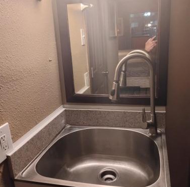 Gated 4 Double Beds 2 Bath Apt 128