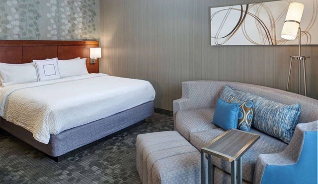 Get Ready for Blissful Getaway! Indoor Swimming Pool, Pet-friendly Property!