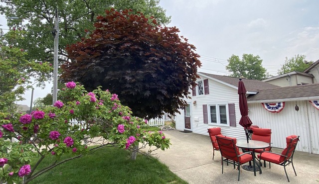Glo’s bungalow at the beach in Bluffton Muskegon