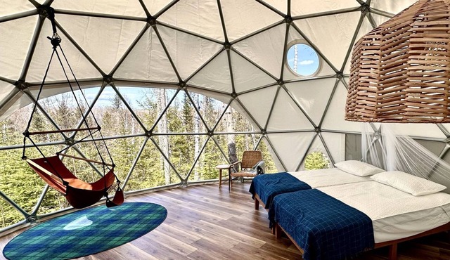 Gorgeous Off-Grid Glamping Dome on the Pincushion Trail System, Perfect for a Weekend of Hiking