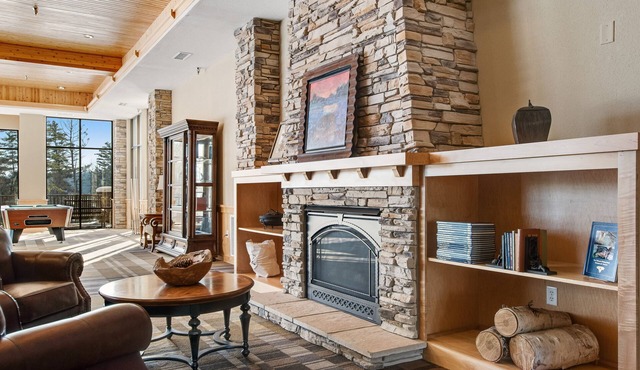 Gorgeous water views, deck, private boat slip, indoor pool, hot tubs, & gym