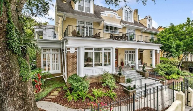 Grand Mansion, Garden District, One block to St. Charles Ave, 9 bedrooms
