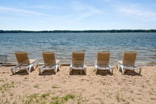 Group Stay - 3 Lodges Together by Fife Lake
