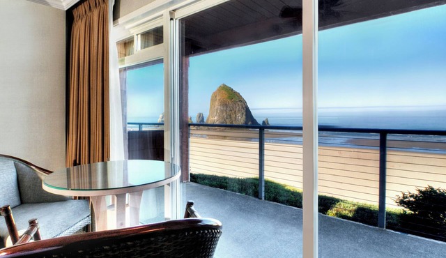 Hallmark Resort - Cannon Beach