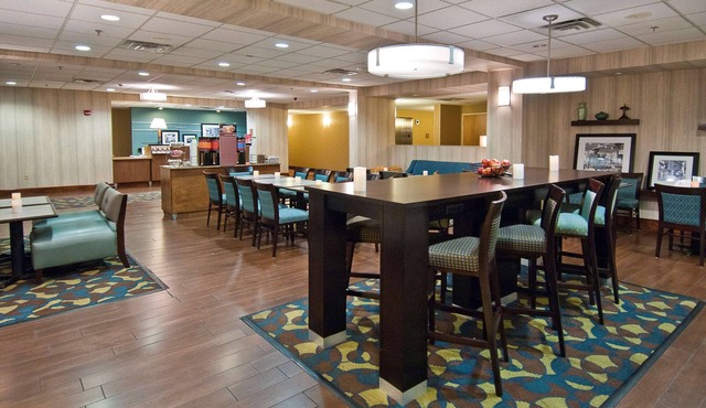 Hampton Inn Canton