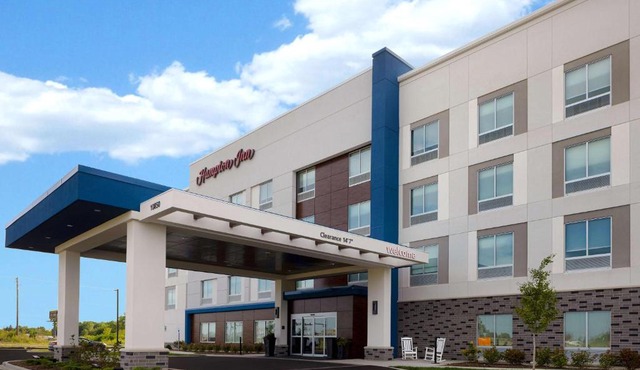 Hampton Inn Crown Point, In