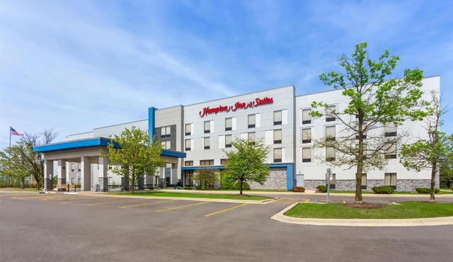 Hampton Inn & Suites Bolingbrook