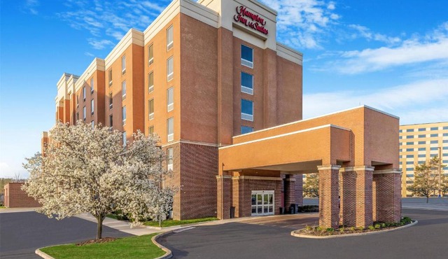 Hampton Inn & Suites Detroit/Airport Romulus