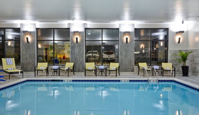 Hampton Inn & Suites Detroit/Warren