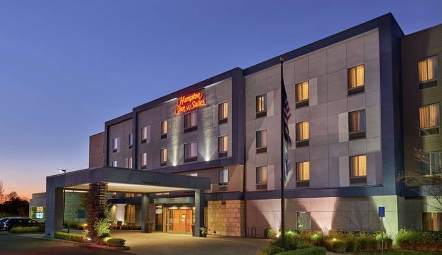 Hampton Inn & Suites Salem, OR