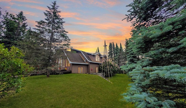 Harlequin Haven | Hot Tub, AC, Lake Access, Private Deck