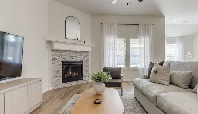 Harmony on 123rd: Warm, Welcoming, Wonderful! in Yukon