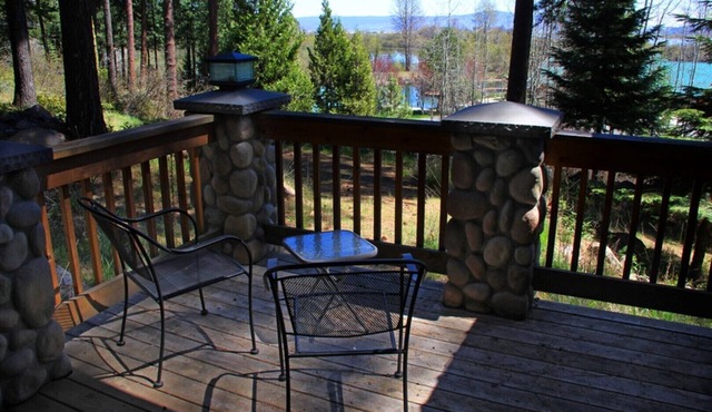 Harriman Springs Resort Cabin 3 - Cabins with a View